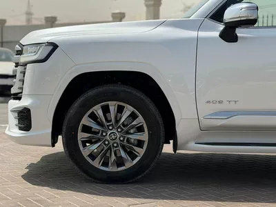 Toyota Land Cruiser VXR TOYOTA LANDCRUISER LC300 VXR INSIDE BURGUNDY 2026 AL FUTTAIM SPECS-3
