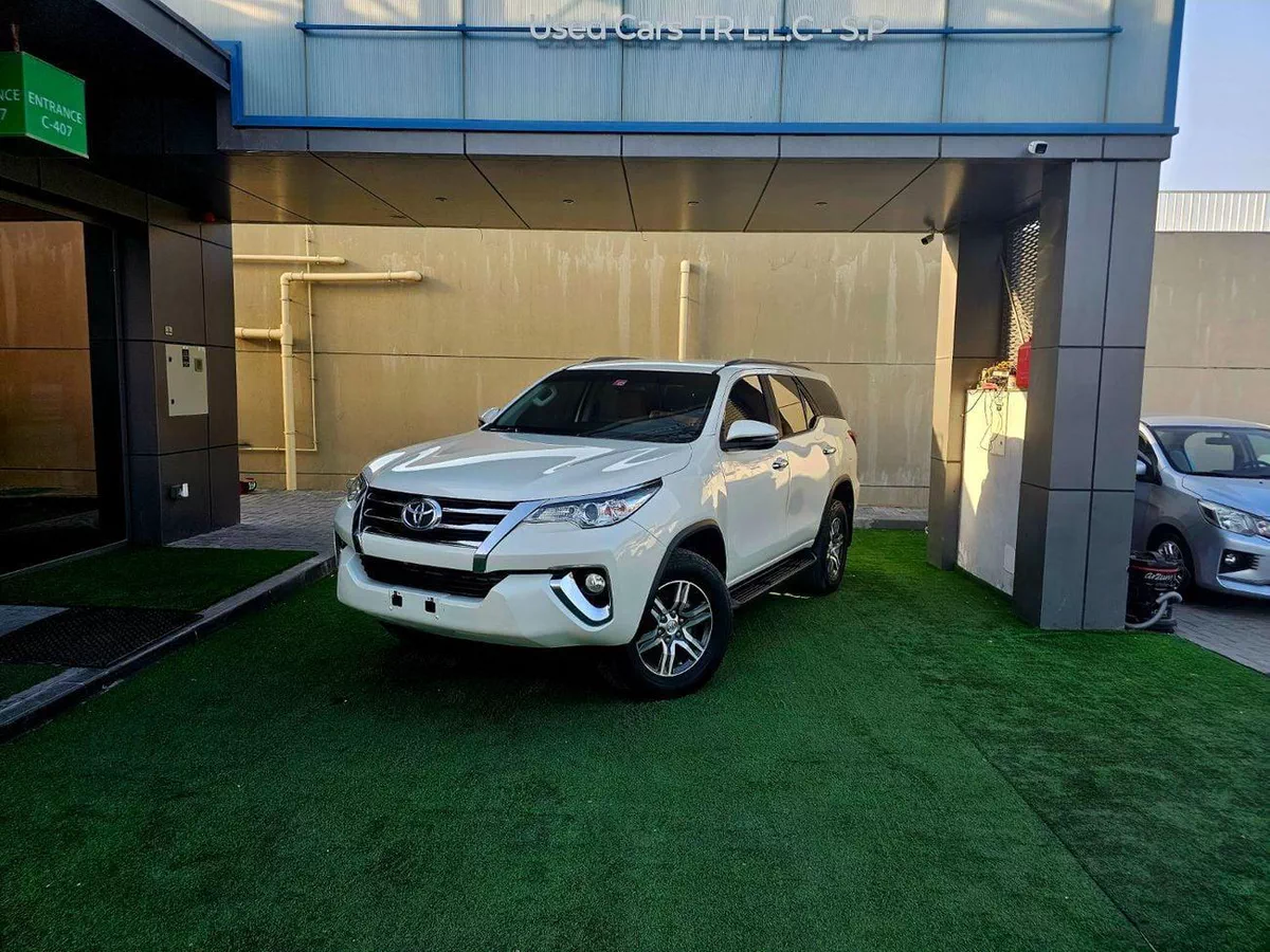 Toyota Fortuner EXR 2.7L EXR FORTUNER V4 4WD/ ORIGINAL PAINT / LOW MILEAGE/ SINGLE OWNE