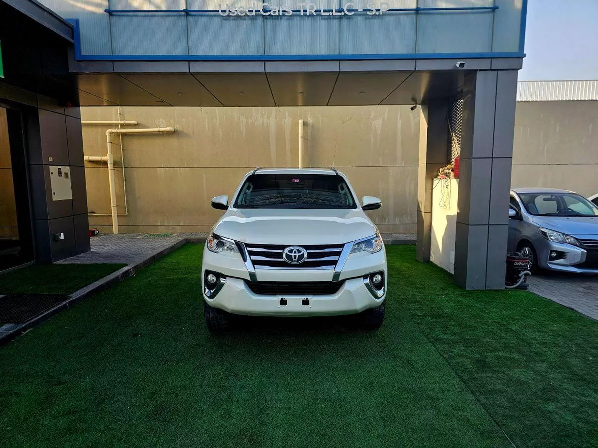 Toyota Fortuner EXR 2.7L EXR FORTUNER V4 4WD/ ORIGINAL PAINT / LOW MILEAGE/ SINGLE OWNE-1-0