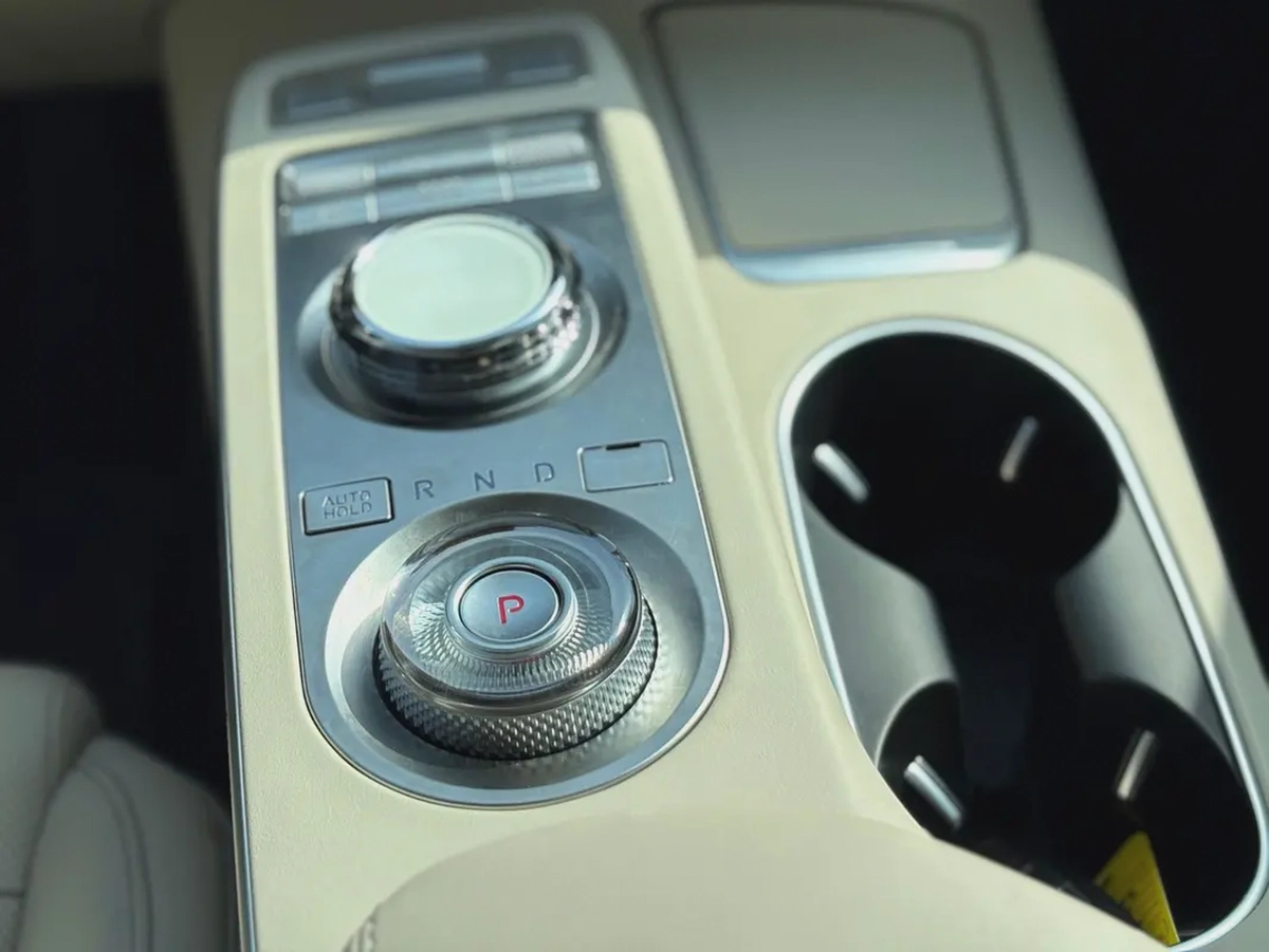 AED 2,240 P.M | 0% DOWN PAYMENT | GENESIS GV70 2.5T AWD | 2.5L TURBO – 304 HP | 2025