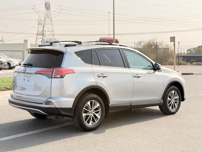 Toyota RAV4 VXR Hybrid XLE 2.5L-2