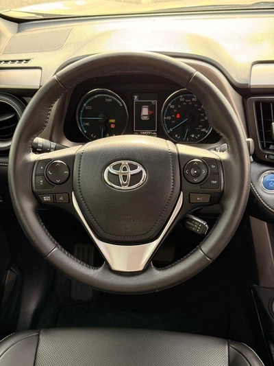 Toyota RAV4 VXR Hybrid XLE 2.5L-8