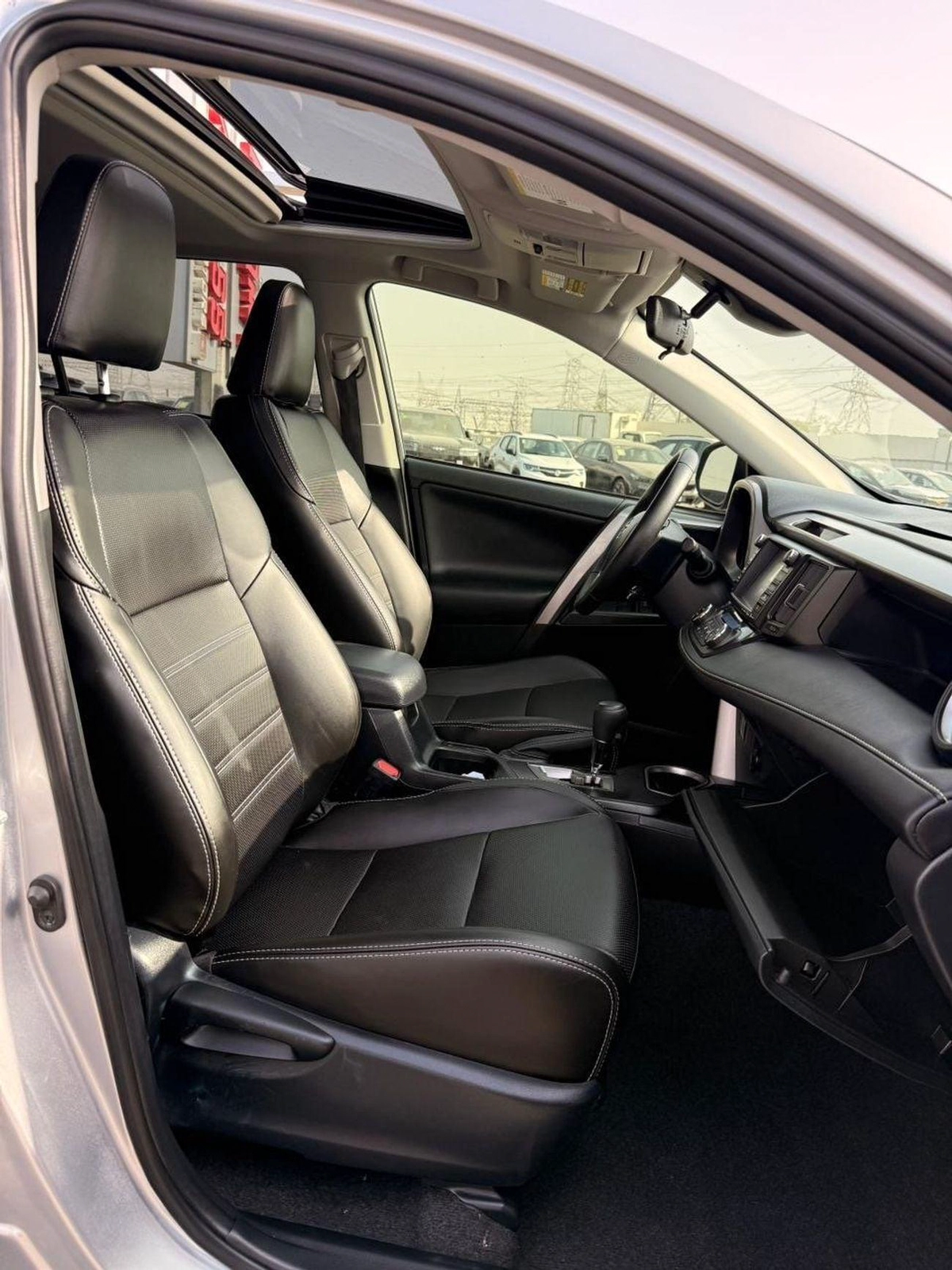 Toyota RAV4 VXR Hybrid XLE 2.5L-13-0