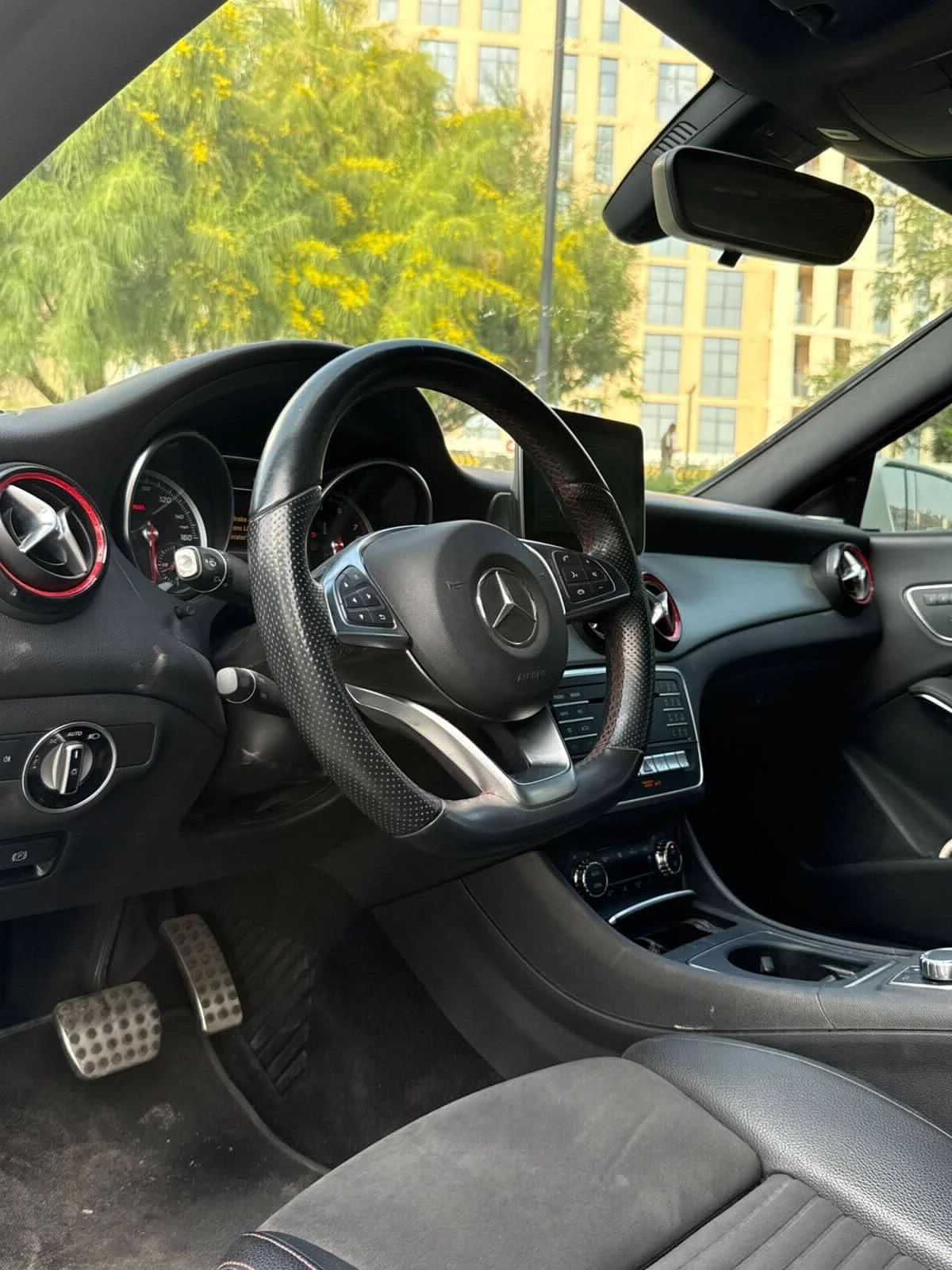 Mercedes-Benz CLA-Class-7-7