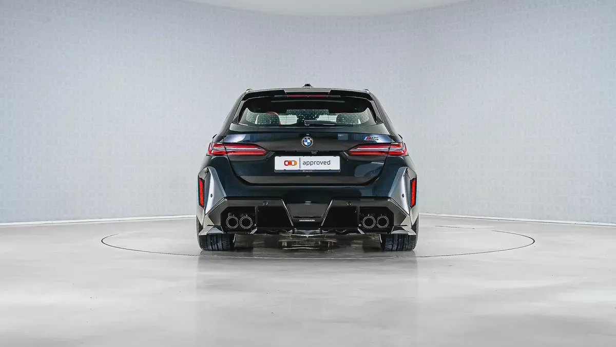 UAEs Very Best Example | AED 7,812 PM | M5 Touring Maxton Design-8-8