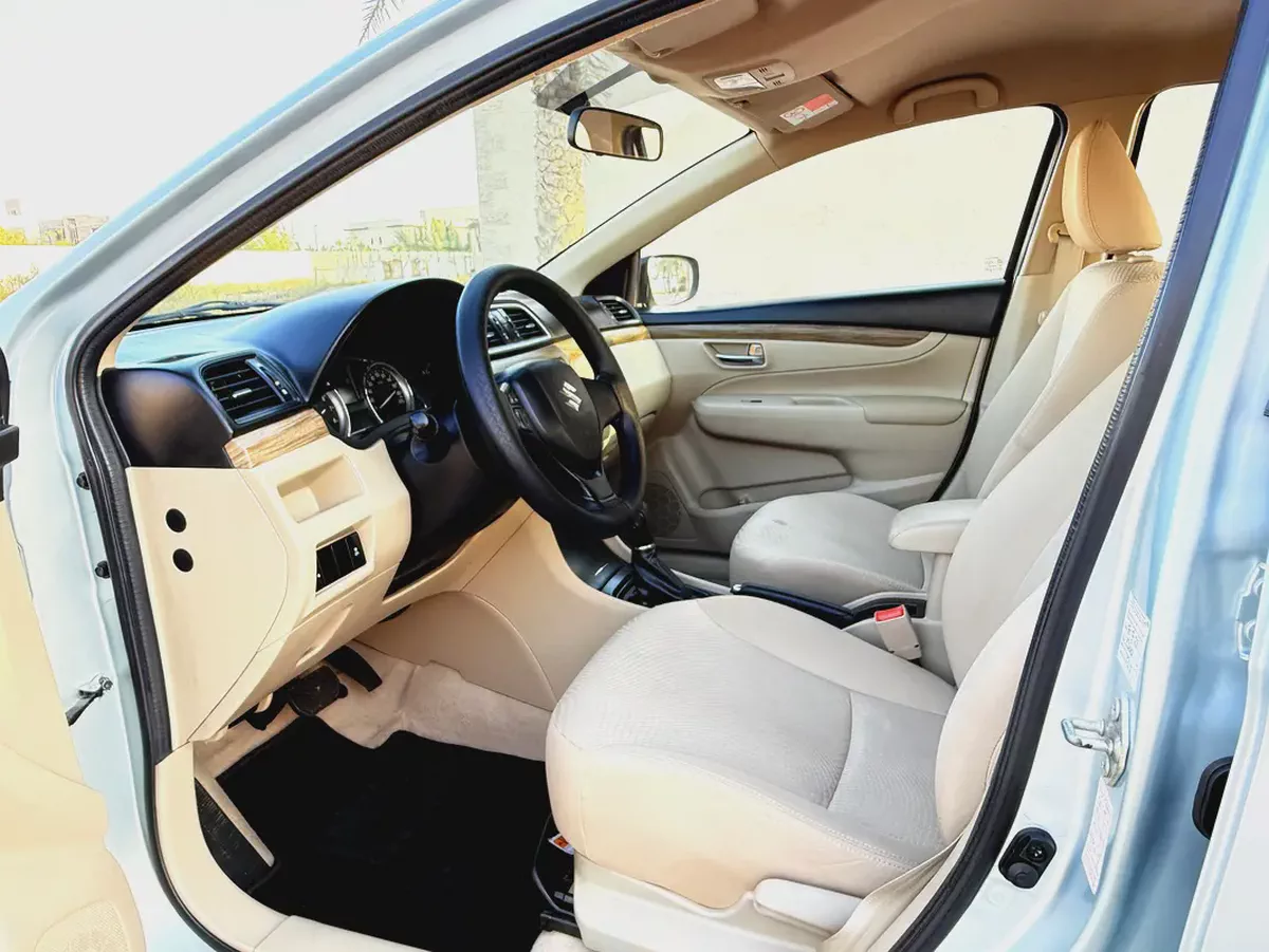 Suzuki Ciaz 2023 Year 1.5L GCC Specs - Excellent condition-9-9