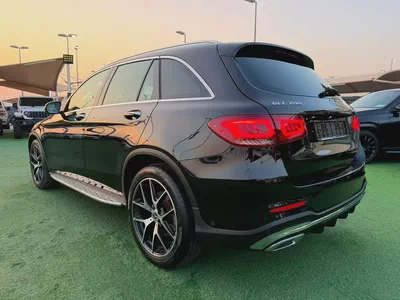 (2021) MERCEDES GLC200 //AMG// GCC FULL OPTION -ORIGINAL PAINT--6
