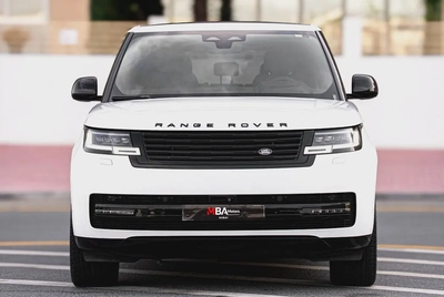 2025 | Range Rover Vogue SE | GCC Specs | Low Mileage-1