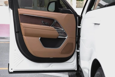 2025 | Range Rover Vogue SE | GCC Specs | Low Mileage-6