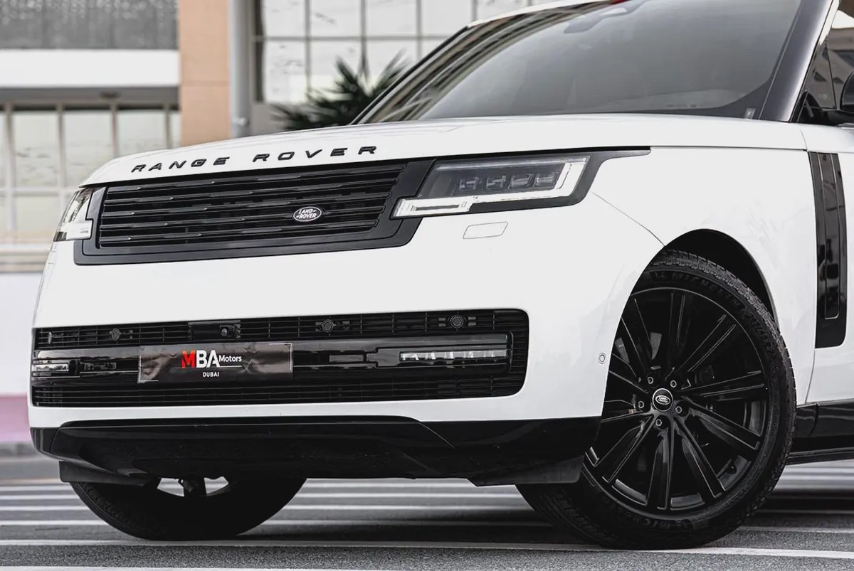 2025 | Range Rover Vogue SE | GCC Specs | Low Mileage-5-5