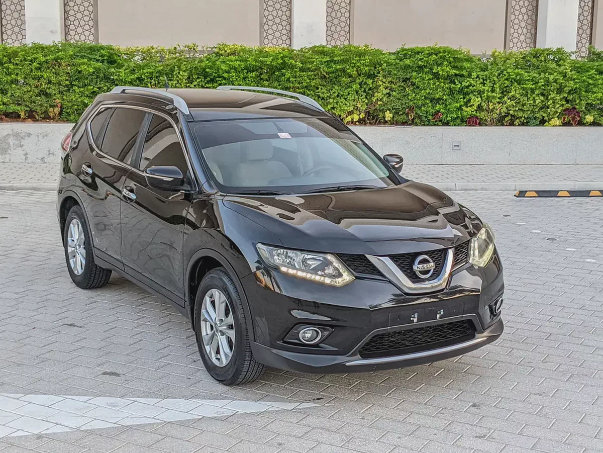 Nissan X-Trail S 2015 GCC Specs Prestine Condition 4WD With Low KM Premium 7 Seater SUV-3-3