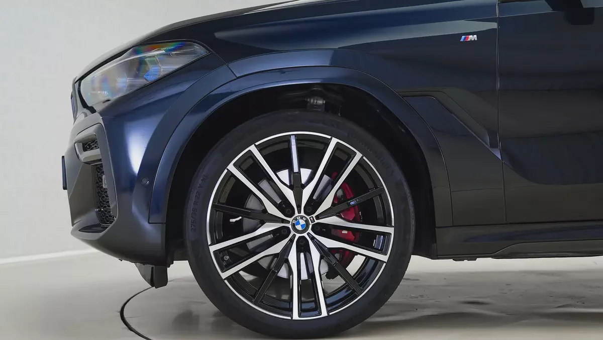 BMW X6 xDrive40i M Sport  Pro 2023 | GCC Specs | BMW Warranty & Service February 2028-10-10