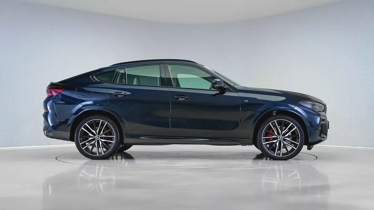BMW X6 xDrive40i M Sport  Pro 2023 | GCC Specs | BMW Warranty & Service February 2028-2-2