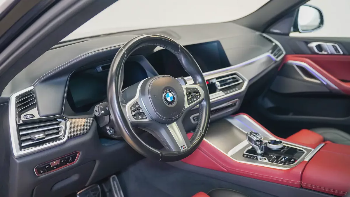 BMW X6 xDrive40i M Sport  Pro 2023 | GCC Specs | BMW Warranty & Service February 2028-3-3