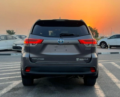 Toyota Highlander 2017 Toyota Highlander Hybrid XLE Full option -3.5L-V6-AWD 4x4 - Rear CAM-Sunroof-Leather seat-7
