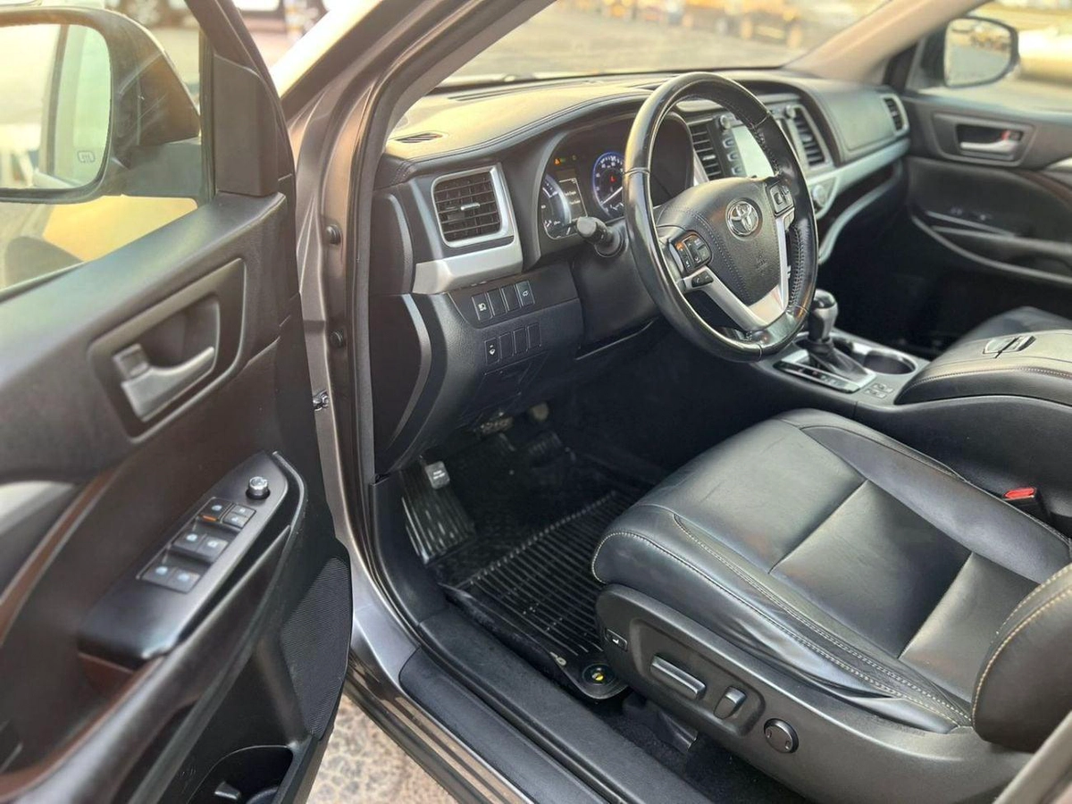 Toyota Highlander 2017 Toyota Highlander Hybrid XLE Full option -3.5L-V6-AWD 4x4 - Rear CAM-Sunroof-Leather seat-10-0