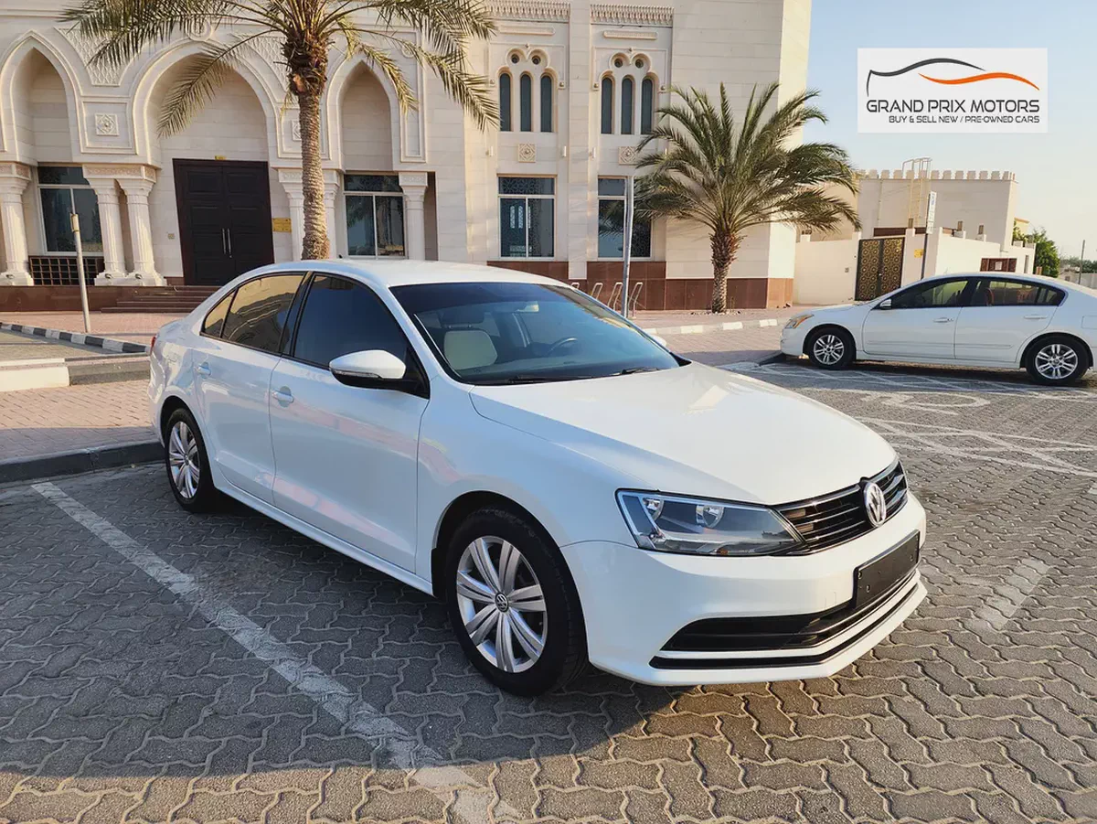 Volkswagen Jetta S V4 2.0L 2015 Model GCC Specs With Partial Service History In Perfect Condition-2-2