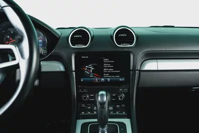 Porsche 718 Cayman-GCC-well maintained-Porsche Service history Available-15