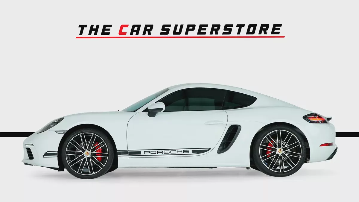 Porsche 718 Cayman-GCC-well maintained-Porsche Service history Available-4-4