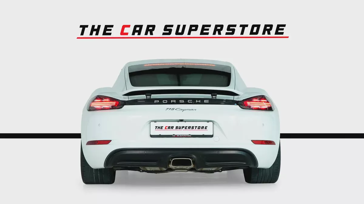 Porsche 718 Cayman-GCC-well maintained-Porsche Service history Available-6-6