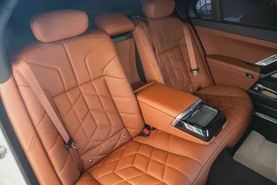 2024 BMW 735i PURE EXCELLENCE  35,000 KM | 5 YEARS WARRANTYGCC |-14
