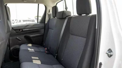 Toyota Hilux DLX TOYOTA HILUX 2.4L DIESEL MT 2024-17