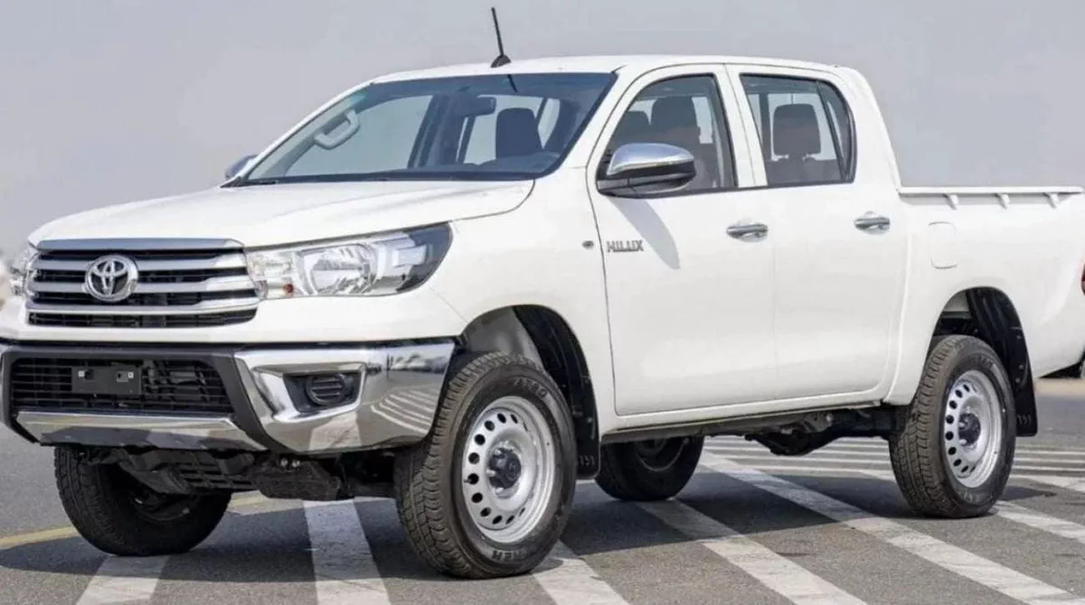 Toyota Hilux DLX TOYOTA HILUX 2.4L DIESEL MT 2024-2-0