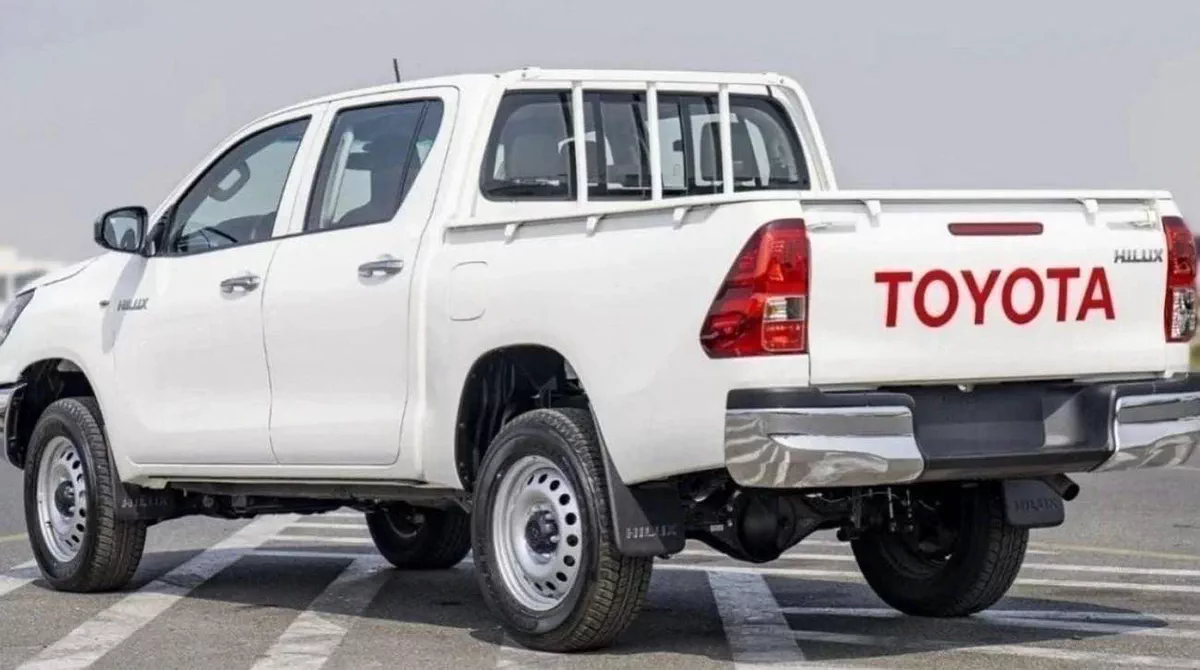 Toyota Hilux DLX TOYOTA HILUX 2.4L DIESEL MT 2024-7-0