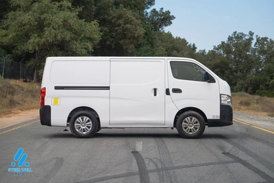 2021 Nissan Urvan Cargo Van - GCC Specs - Very Clean-3