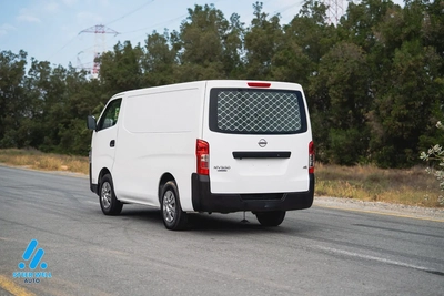 2021 Nissan Urvan Cargo Van - GCC Specs - Very Clean-5