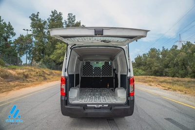 2021 Nissan Urvan Cargo Van - GCC Specs - Very Clean-6