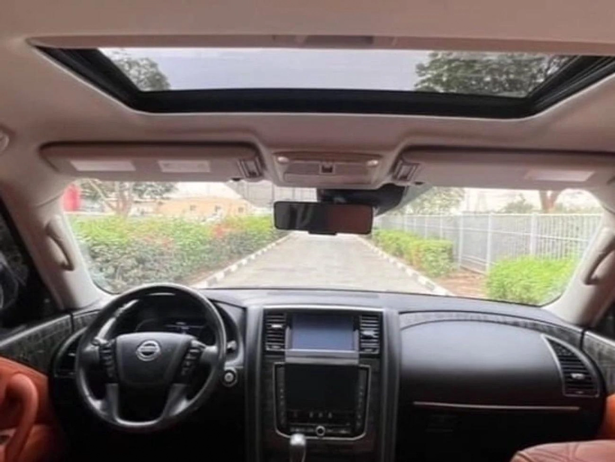 Nissan Patrol LE PLATINUM-9-9