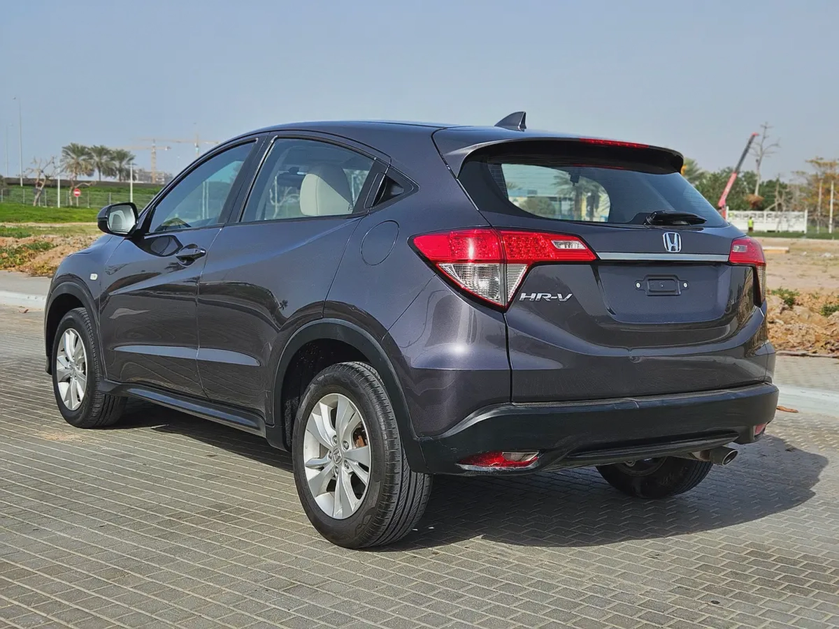 Honda HR-V EX 2020 GCC Specs - Pristine Condition With Low KM Avalible With Bank Finance