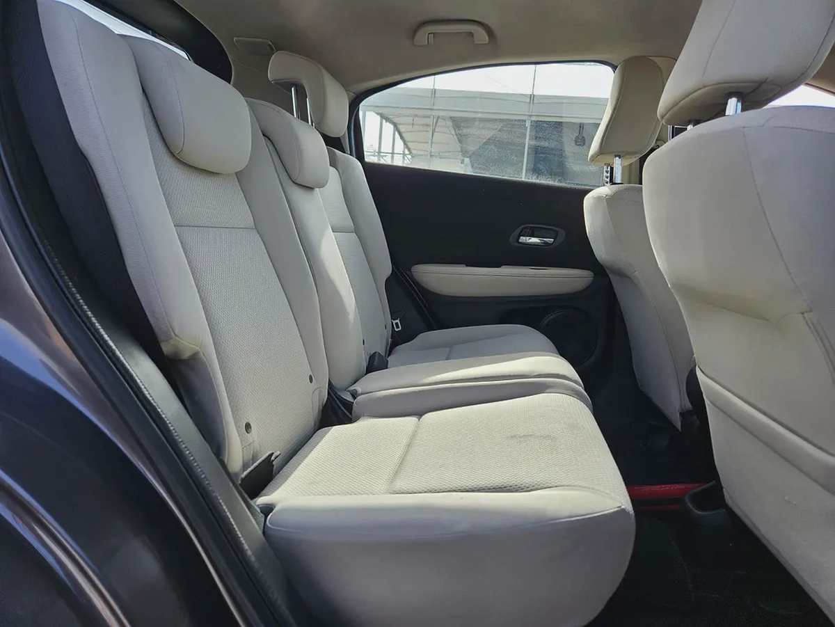 Honda HR-V EX 2020 GCC Specs - Pristine Condition With Low KM Avalible With Bank Finance