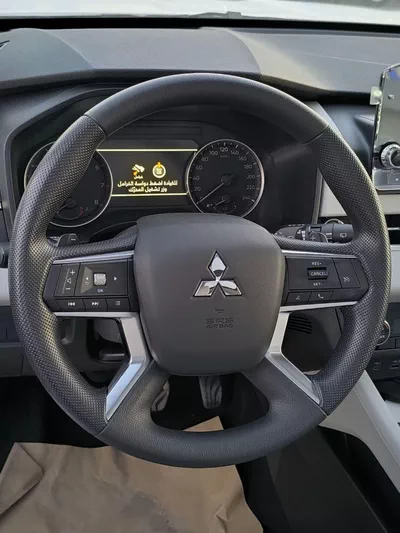 Mitsubishi Outlander GLX MIDLINE OUTLANDER 5P-M-LINE 2.5L SUV FWD 5Doors-9