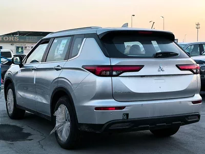 Mitsubishi Outlander GLX MIDLINE OUTLANDER 5P-M-LINE 2.5L SUV FWD 5Doors-4
