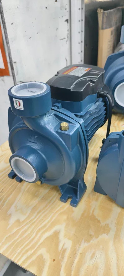 ROYALTITALYRT MHF/6B3n.WATER PUMPQ 200÷1100/min H14.5÷5 mH.max 14.7 m Q.max 1200 /minV 240Hz50/60 r.p.m 2850 r/minKW 2.2 HP 3 | In 13A |2800 W.maxC70 uF VL.450V 1.CL.B|IP 44(EcontinuousA0070N/EI AVIduty-0
