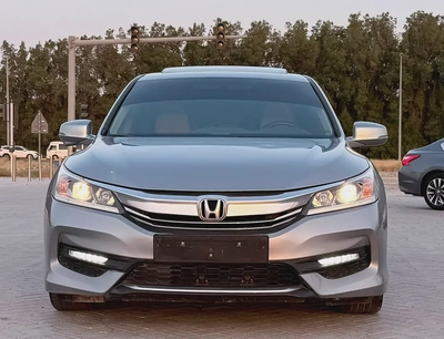 Honda Accord i-VTEC 2017 GCC Specs - Excellent Condition-0
