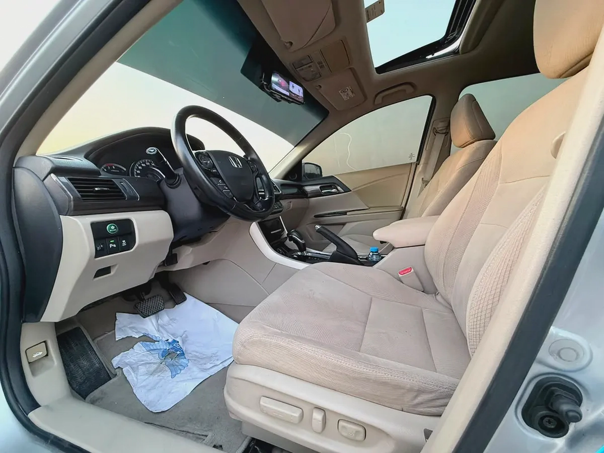 Honda Accord i-VTEC 2017 GCC Specs - Excellent Condition