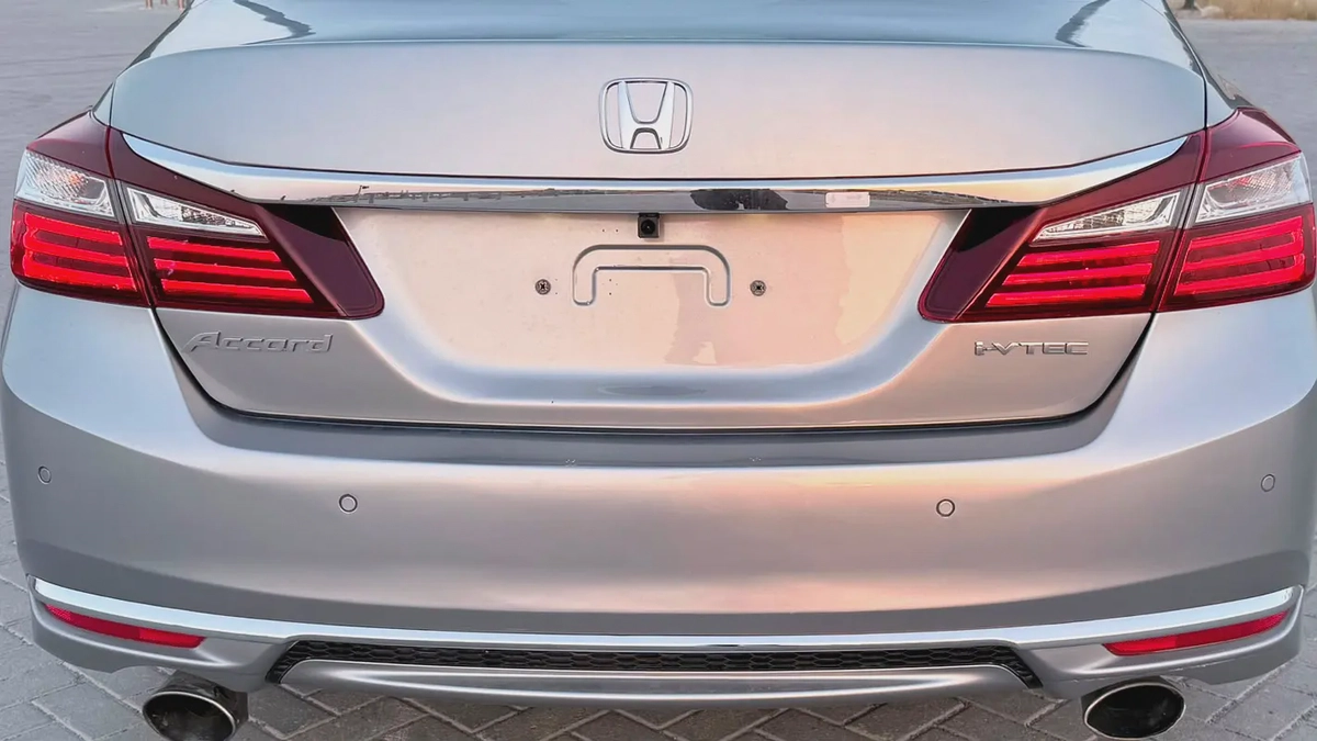 Honda Accord i-VTEC 2017 GCC Specs - Excellent Condition