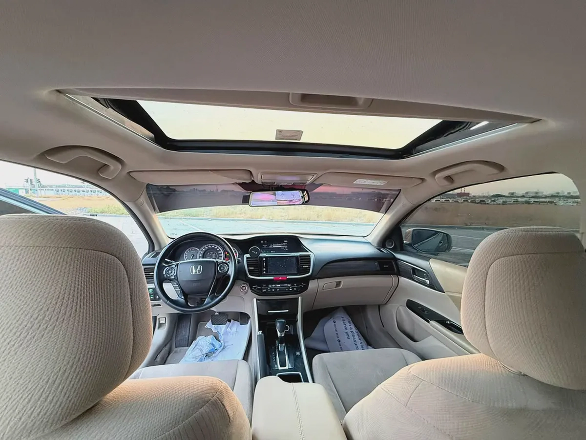 Honda Accord i-VTEC 2017 GCC Specs - Excellent Condition