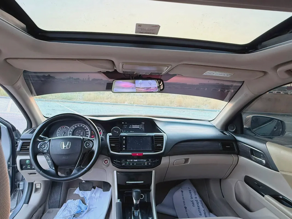 Honda Accord i-VTEC 2017 GCC Specs - Excellent Condition