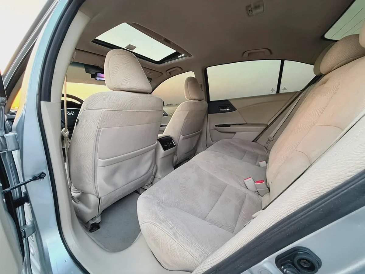Honda Accord i-VTEC 2017 GCC Specs - Excellent Condition