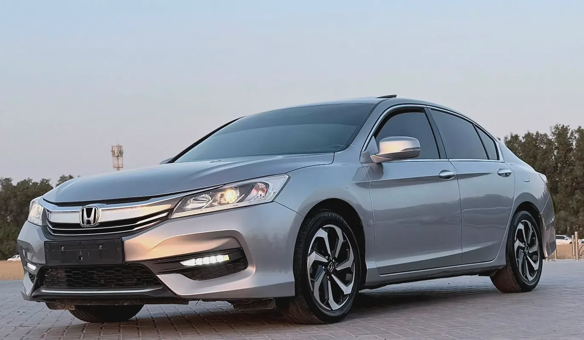 Honda Accord i-VTEC 2017 GCC Specs - Excellent Condition