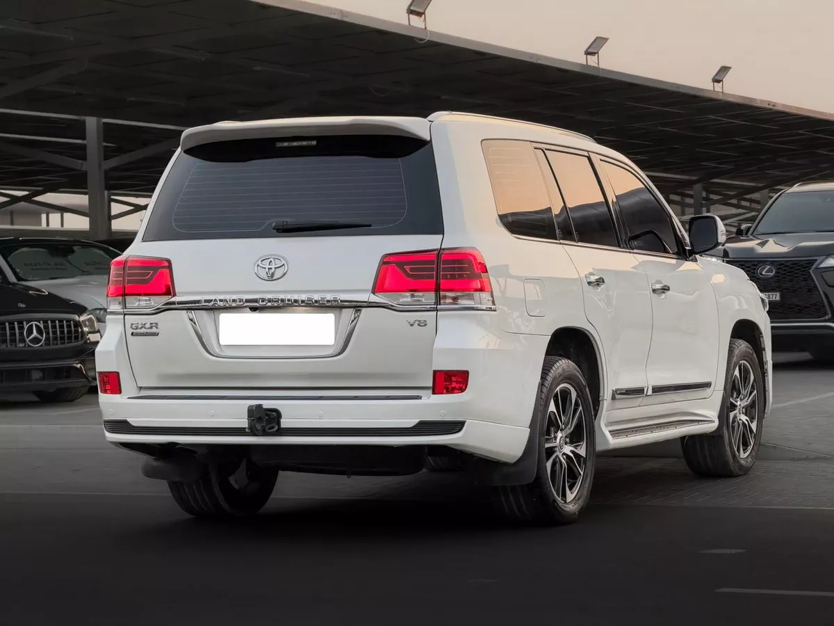 Toyota Land Cruiser GXR 4.0L-3-3