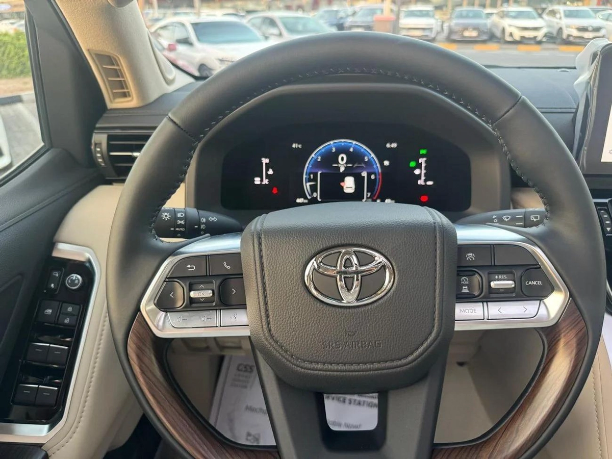 Toyota Land Cruiser GXR-10-10