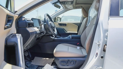 2026 Toyota RAV4 XLE 2.0L PETROL | GCC Specs | Brand New-10