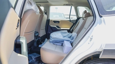 2026 Toyota RAV4 XLE 2.0L PETROL | GCC Specs | Brand New-11