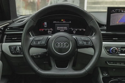 Audi A4 2023-8