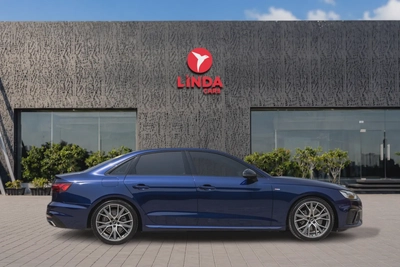 Audi A4 2023-17